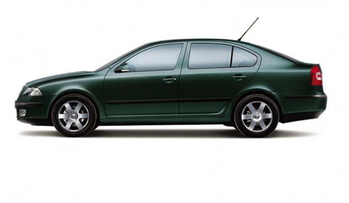 Skoda Octavia 2014 вид сбоку